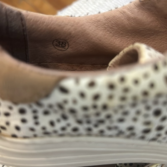 Shoes - Picture 10 of 14